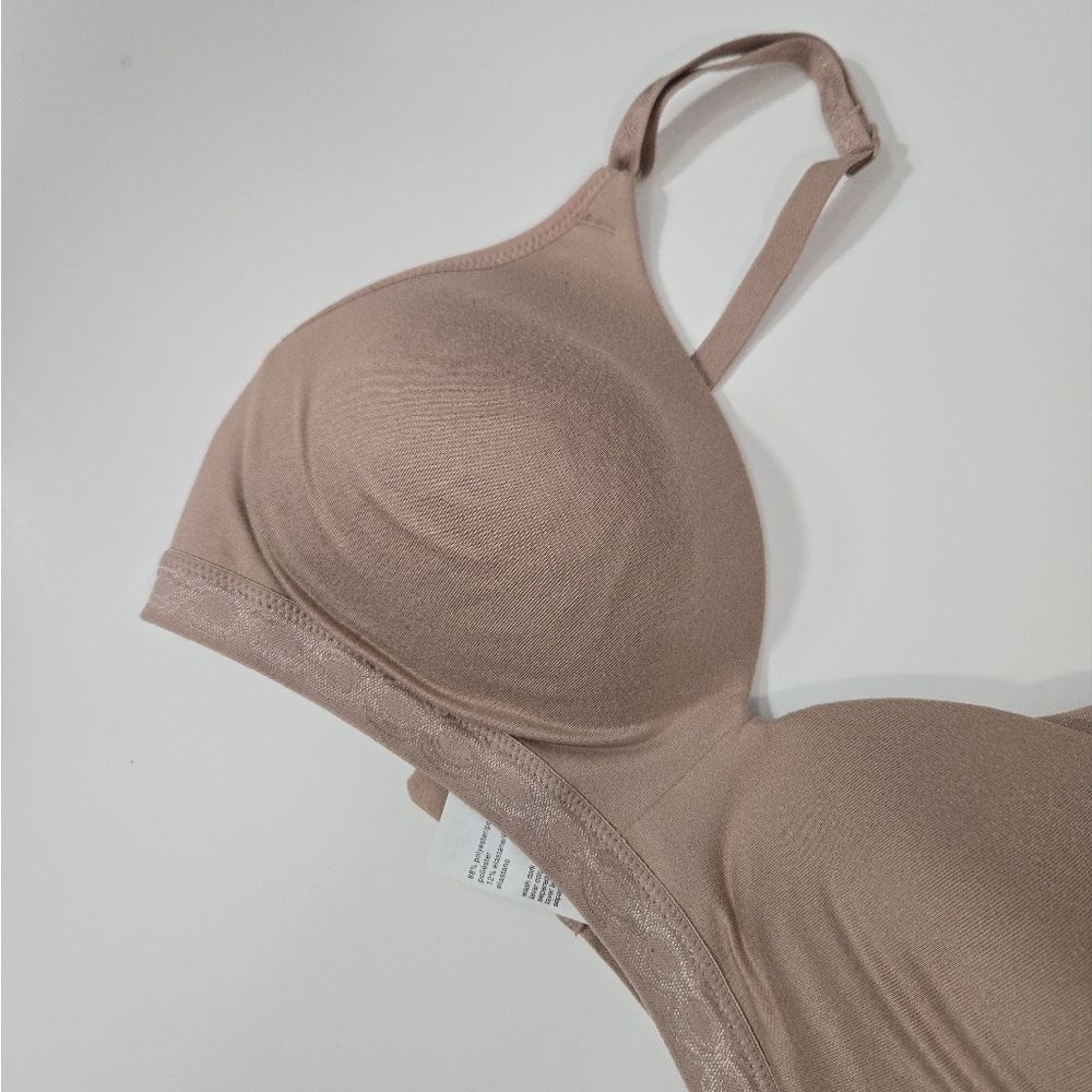 warners tan bra - Picture 3 of 7
